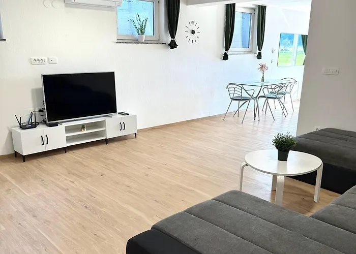 Pija's Apartment, A Quiet Getaway Close To Ljubljana Верхника